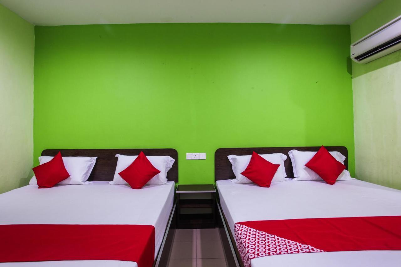 קמפאר Oyo 89539 Hotel Siswa מראה חיצוני תמונה